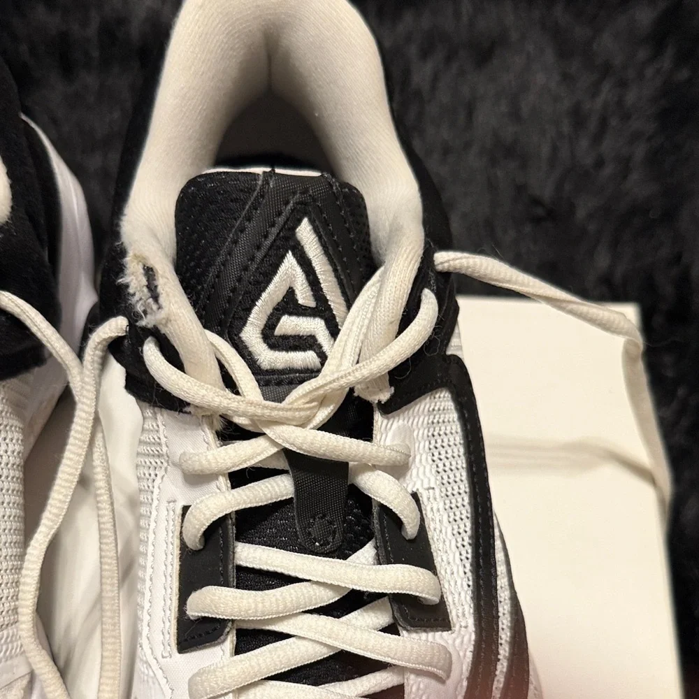 Nike Black and White Sneakers